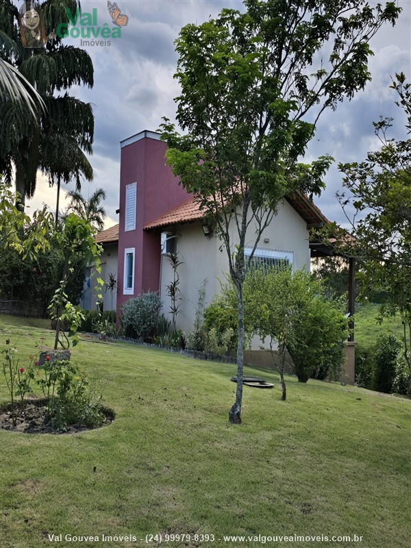 Casa a Venda no Martinelli em Penedo (Itatiaia)