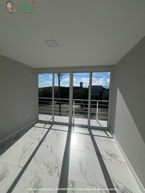 Casa em condomínio a Venda no Alphaville em Resende