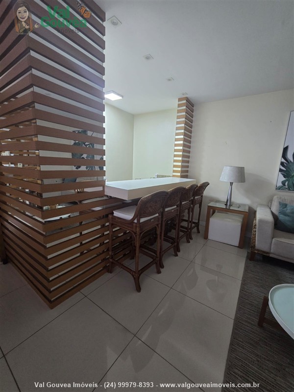 Apartamento a Venda no Comercial em Resende