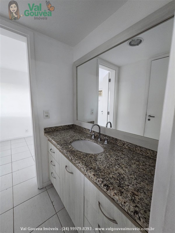 Apartamento a Venda no Comercial em Resende