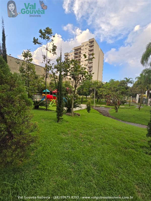 Apartamento a Venda no Comercial em Resende