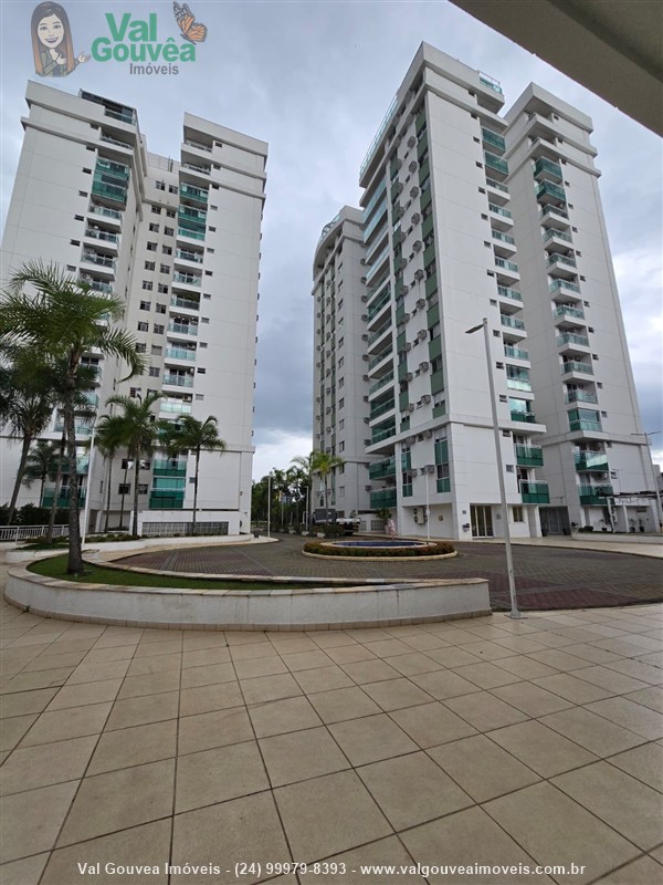 Apartamento a Venda no Comercial em Resende