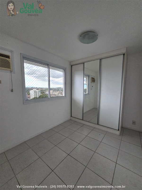 Apartamento a Venda no Comercial em Resende