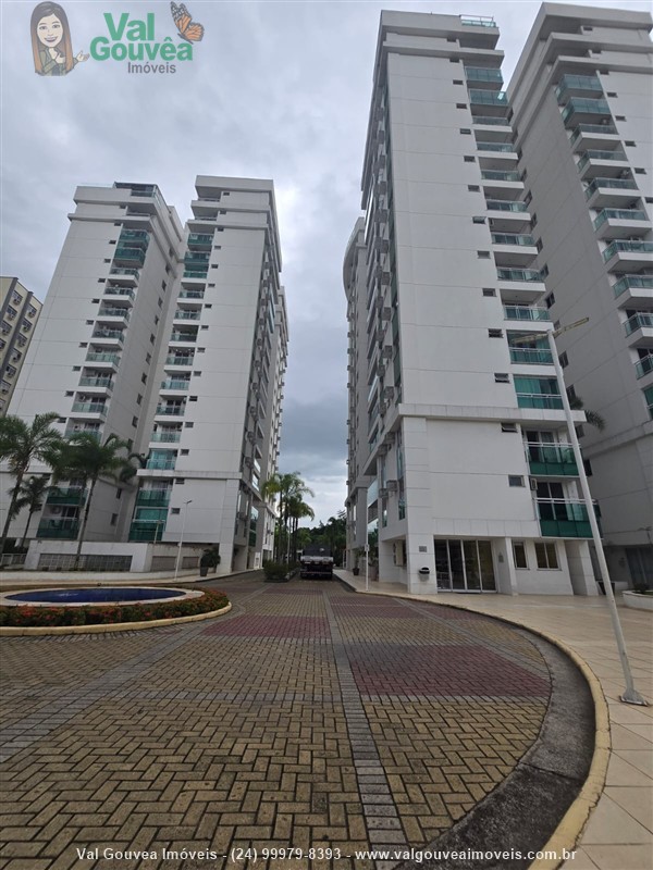 Apartamento a Venda no Comercial em Resende
