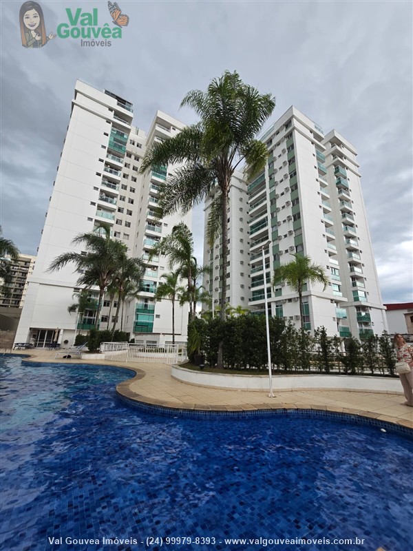 Apartamento a Venda no Comercial em Resende