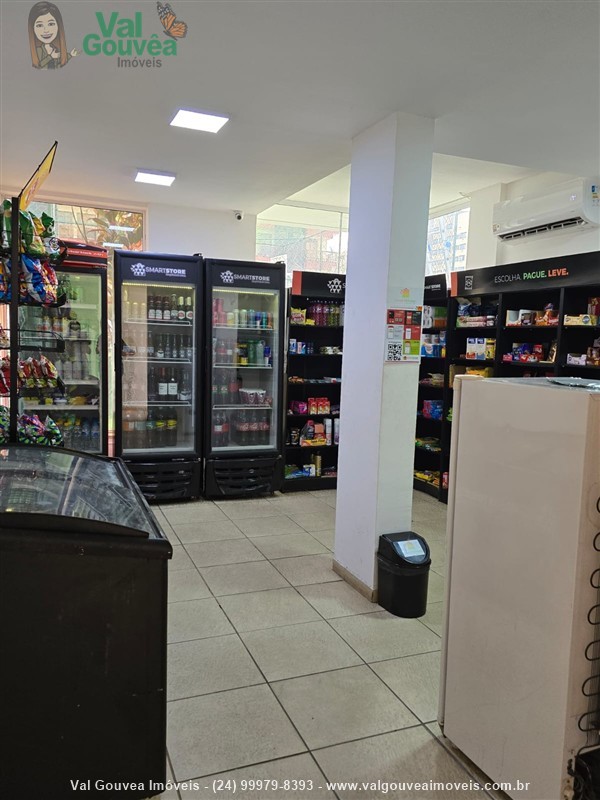 Apartamento a Venda no Comercial em Resende