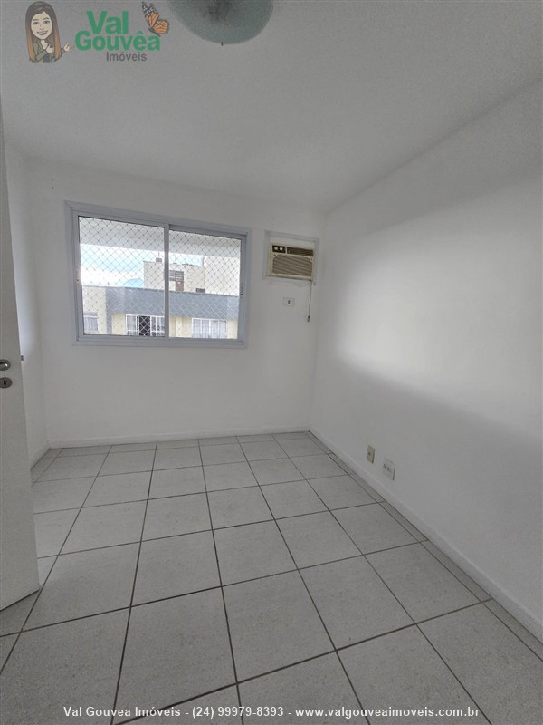 Apartamento a Venda no Comercial em Resende