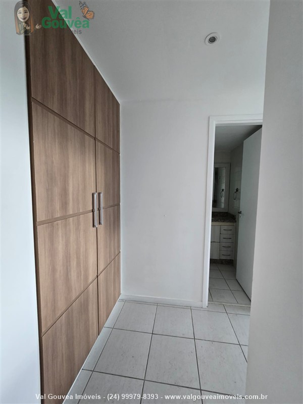 Apartamento a Venda no Comercial em Resende