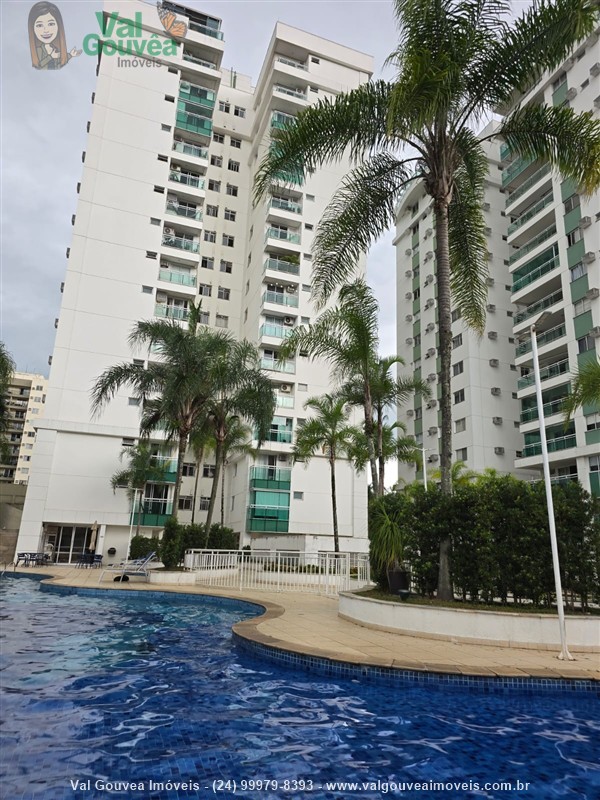 Apartamento a Venda no Comercial em Resende