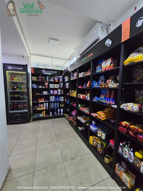 Apartamento a Venda no Comercial em Resende
