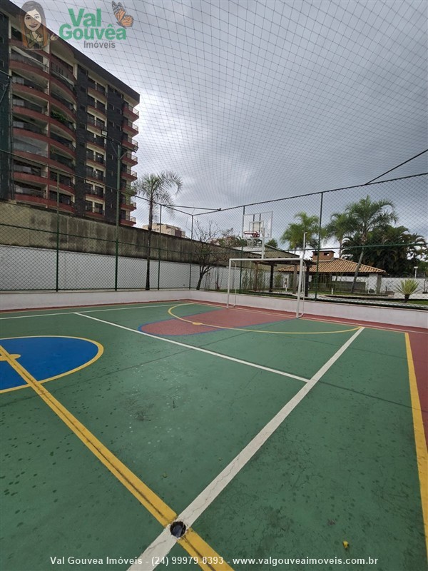 Apartamento a Venda no Comercial em Resende