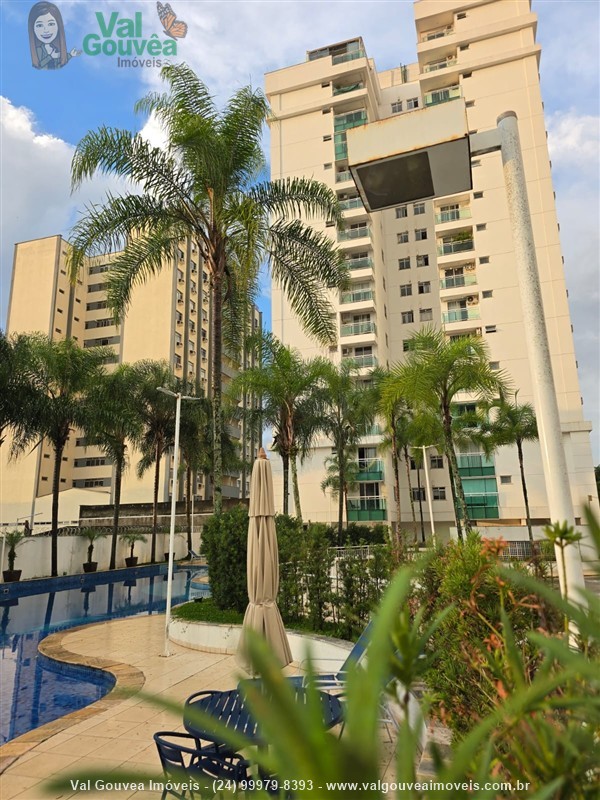 Apartamento a Venda no Comercial em Resende