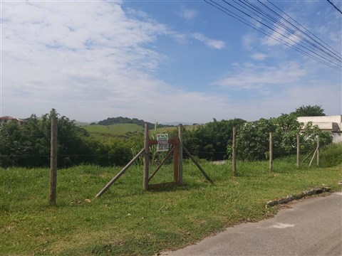 Terreno à Venda