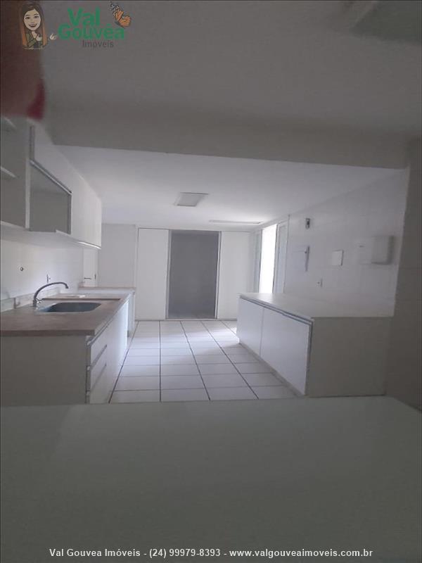 Apartamento para Venda ou Alugar no Jardim Jalisco em Resende