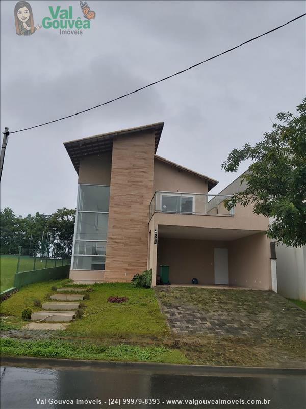 Casa em condomínio a Venda no Alphaville em Resende