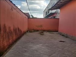 Casa à Venda