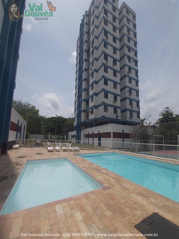 Apartamento a Venda no Comercial em Resende