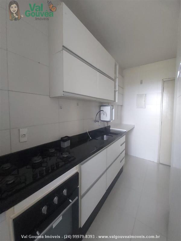 Apartamento a Venda no Comercial em Resende
