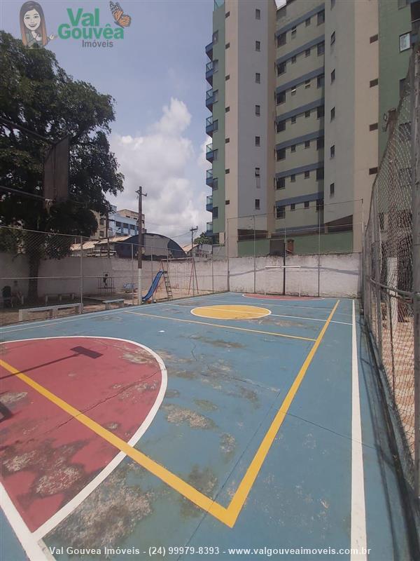 Apartamento a Venda no Comercial em Resende