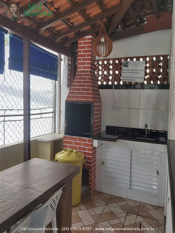 Apartamento a Venda no Comercial em Resende
