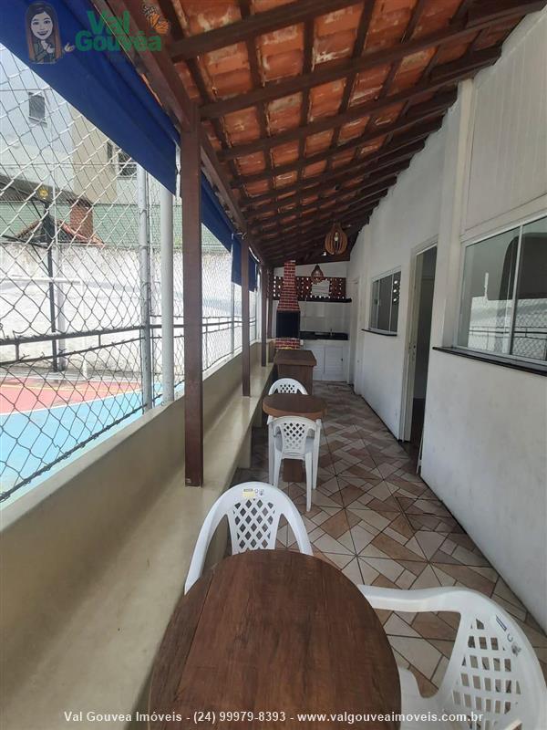 Apartamento a Venda no Comercial em Resende