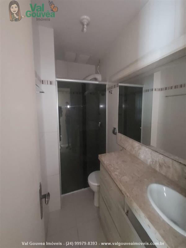 Apartamento a Venda no Comercial em Resende