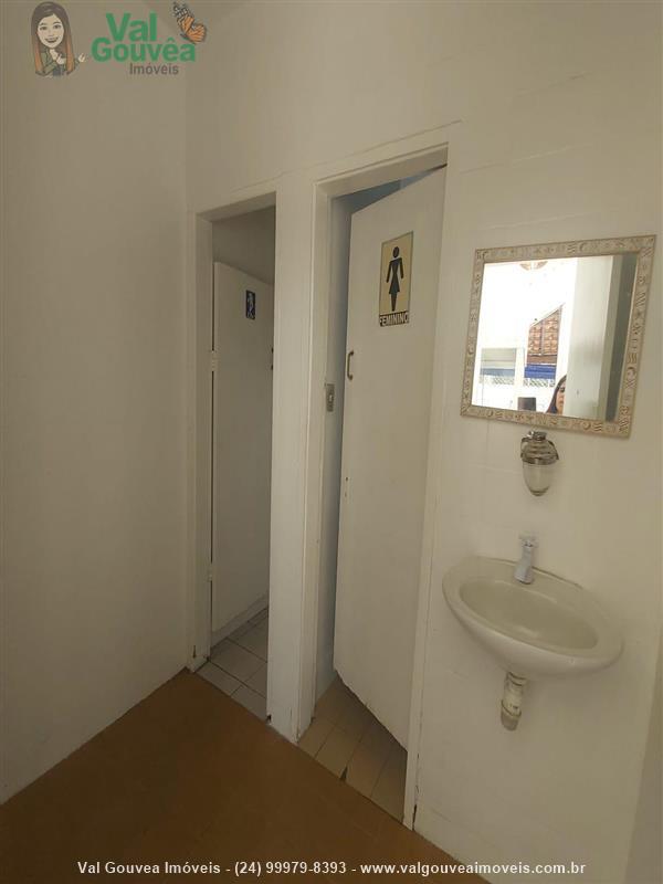 Apartamento a Venda no Comercial em Resende