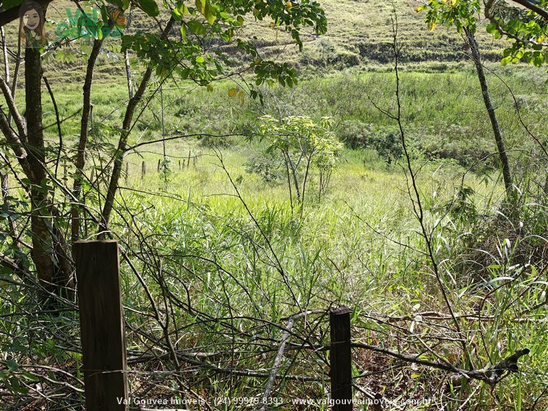 Casa a Venda no Morada da Colina I II III em Resende