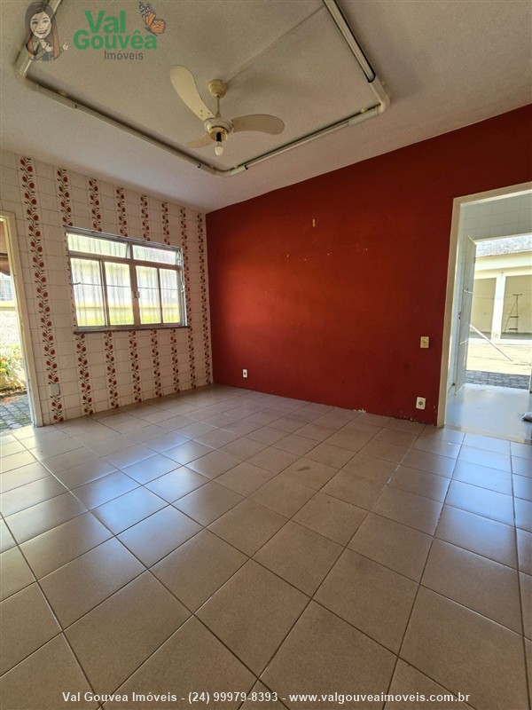 Casa a Venda no Centro em Resende