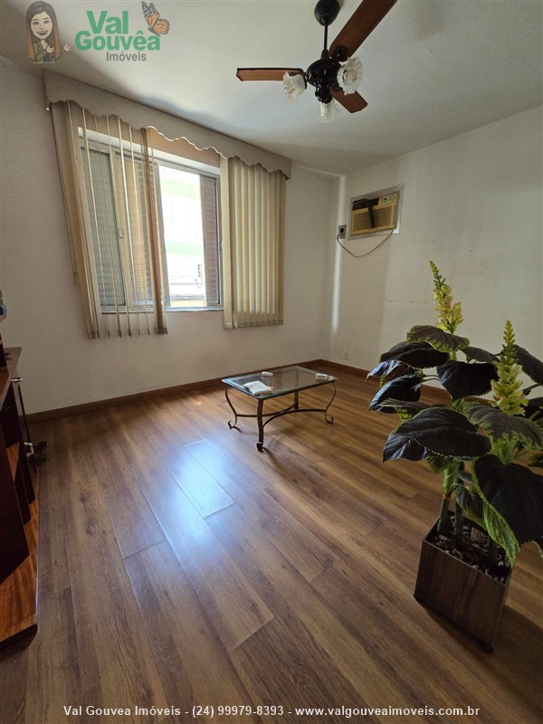 Casa a Venda no Centro em Resende