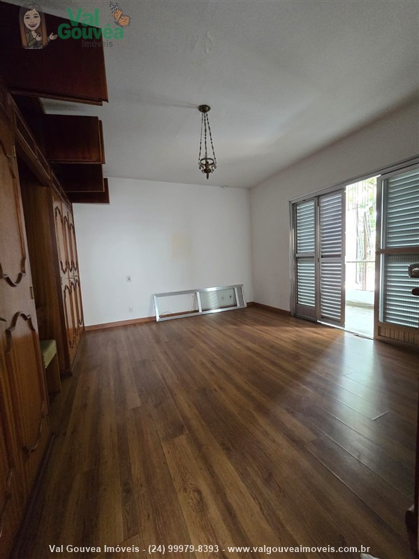 Casa a Venda no Centro em Resende
