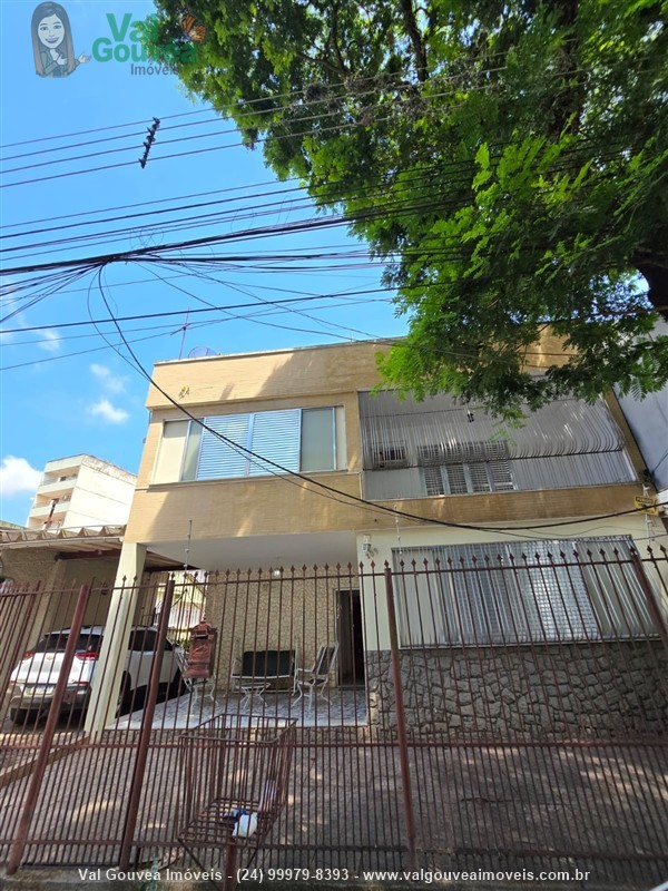 Casa a Venda no Centro em Resende