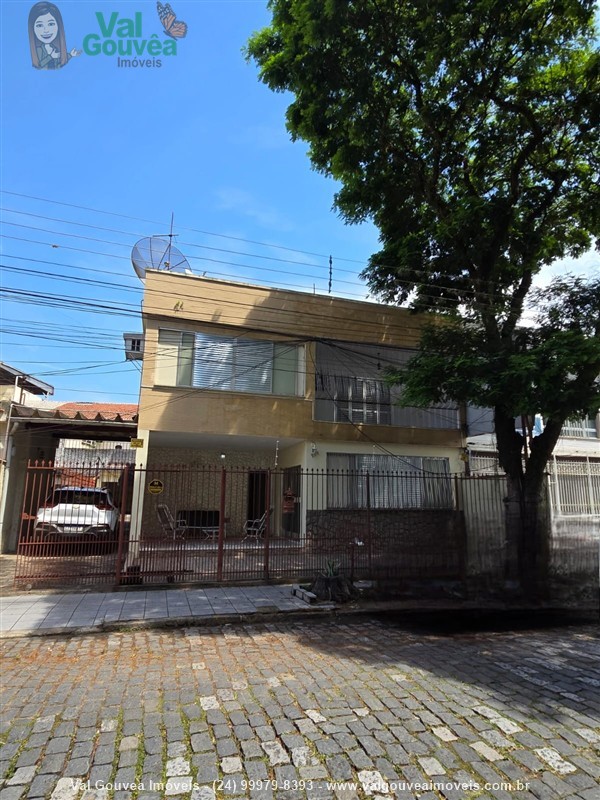 Casa a Venda no Centro em Resende