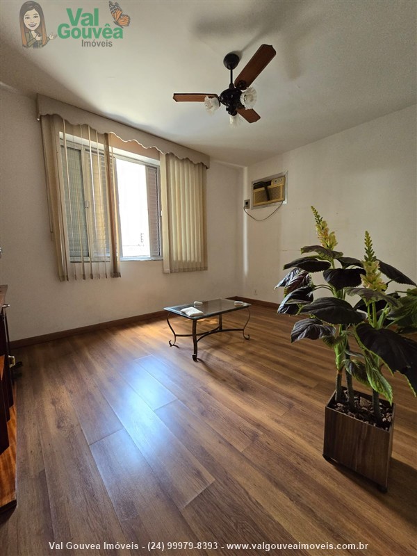 Casa a Venda no Centro em Resende