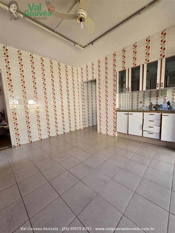 Casa a Venda no Centro em Resende