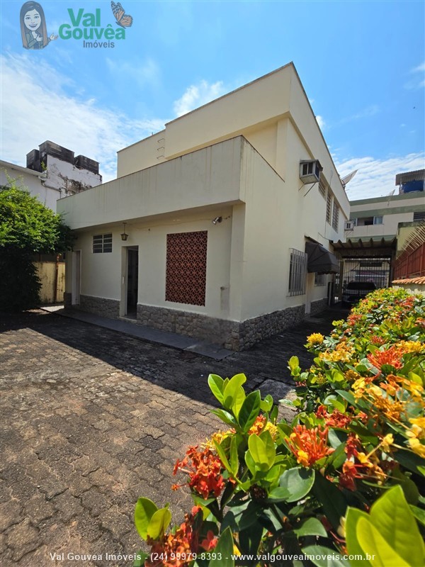 Casa a Venda no Centro em Resende