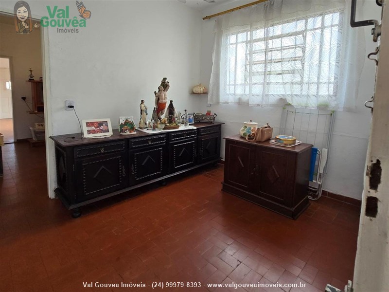 Casa a Venda no Paraíso em Resende
