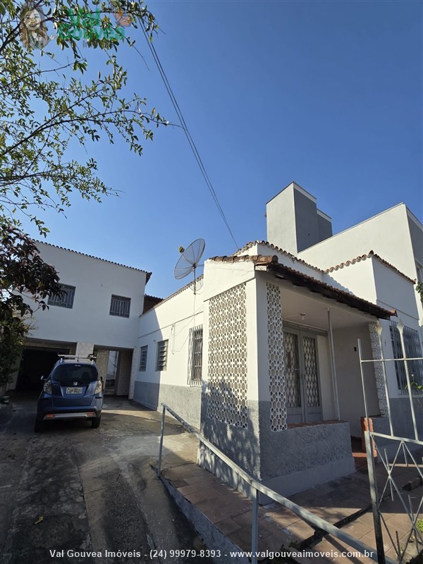 Casa a Venda no Paraíso em Resende