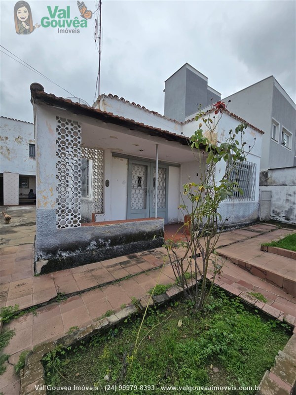 Casa a Venda no Paraíso em Resende