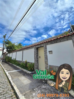 Casa à Venda