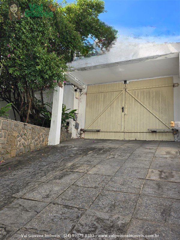 Casa a Venda no Centro em Resende