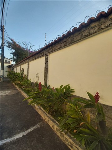 Casa à Venda