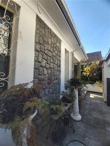 Casa à Venda