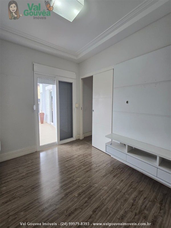 Casa em condomínio para Venda ou Alugar no Morada da Colina I II III em Resende