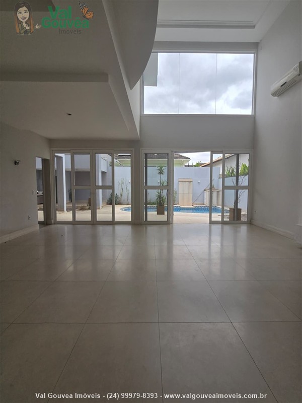 Casa em condomínio para Venda ou Alugar no Morada da Colina I II III em Resende