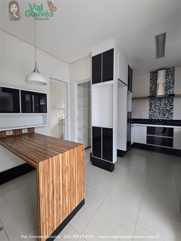 Casa em condomínio para Venda ou Alugar no Morada da Colina I II III em Resende