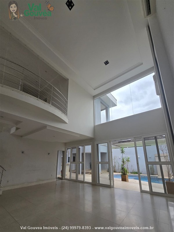 Casa em condomínio para Venda ou Alugar no Morada da Colina I II III em Resende