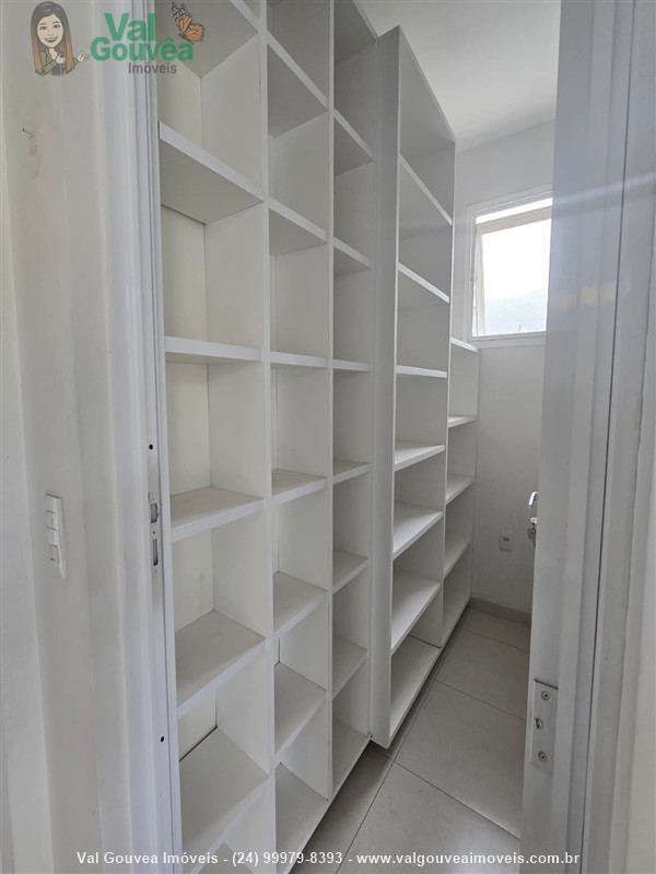 Casa em condomínio para Venda ou Alugar no Morada da Colina I II III em Resende