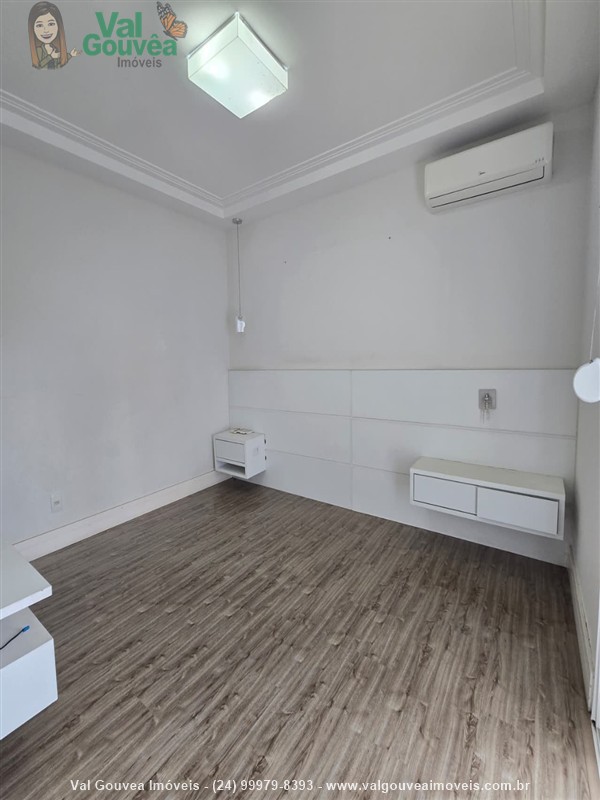 Casa em condomínio para Venda ou Alugar no Morada da Colina I II III em Resende