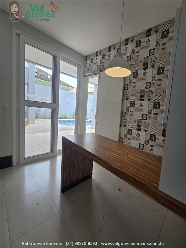 Casa em condomínio para Venda ou Alugar no Morada da Colina I II III em Resende